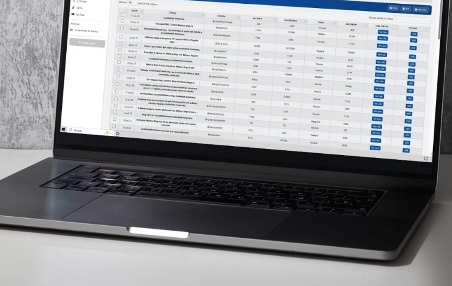 Dashboard online de monitoreo de medios — reportes y KPIs en tiempo real